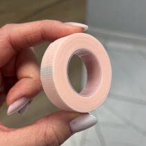 Скотч (лента для изоляции) для ресниц бумажный, розовый